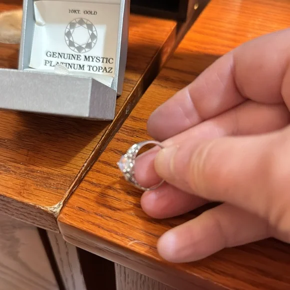 Beautiful sparkling Genuine Mystic 10k gold Topaz Ring - Picture 5 of 9